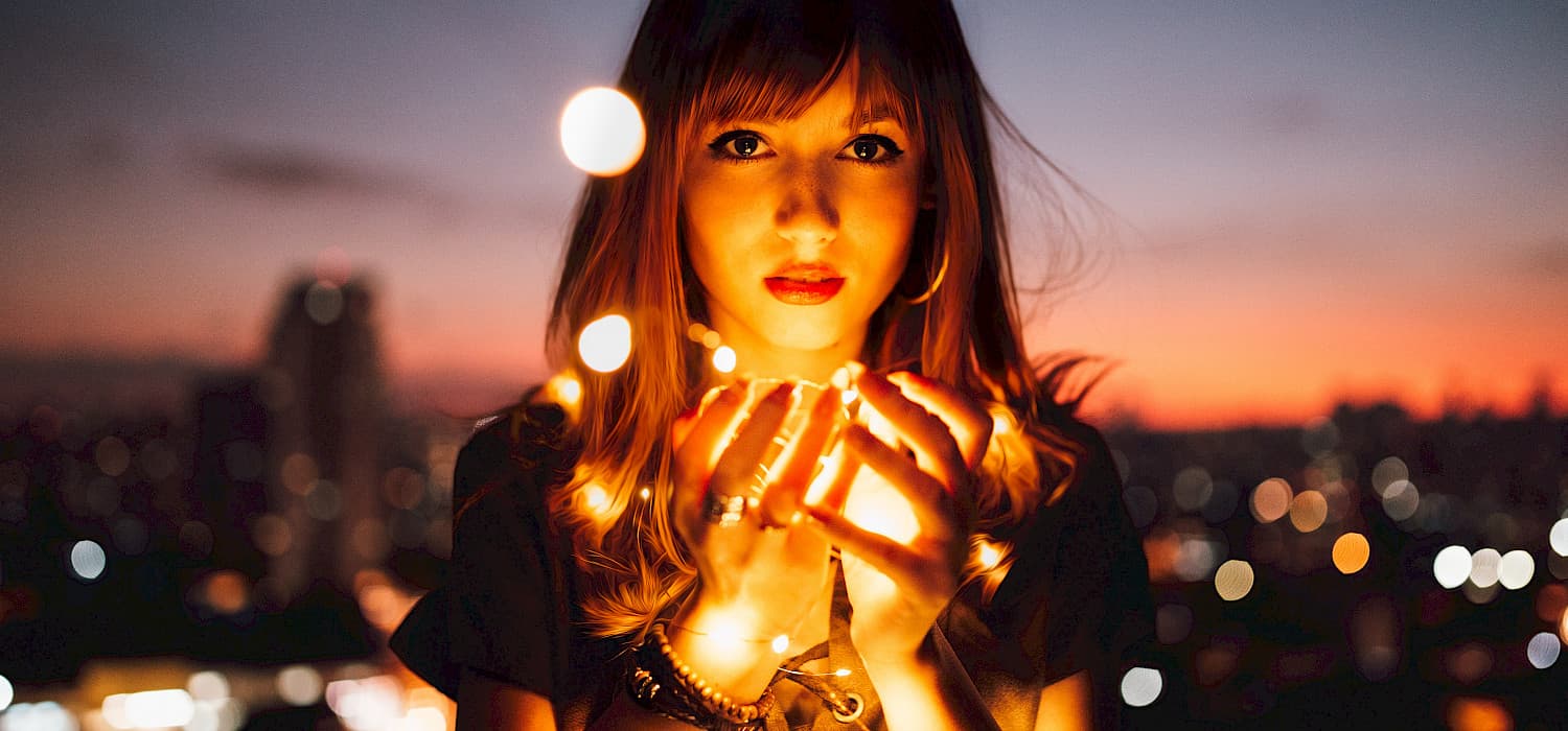 HOW THE LAW OF ATTRACTION WORKS: UK'S LEADING HYPNOTHERAPIST GIVES HIS OPINION