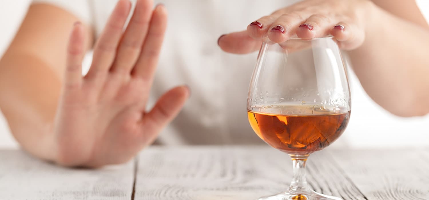 Using alcohol hypnosis to overcome drinking problems
